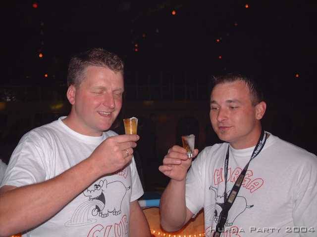 Party 2004 211 